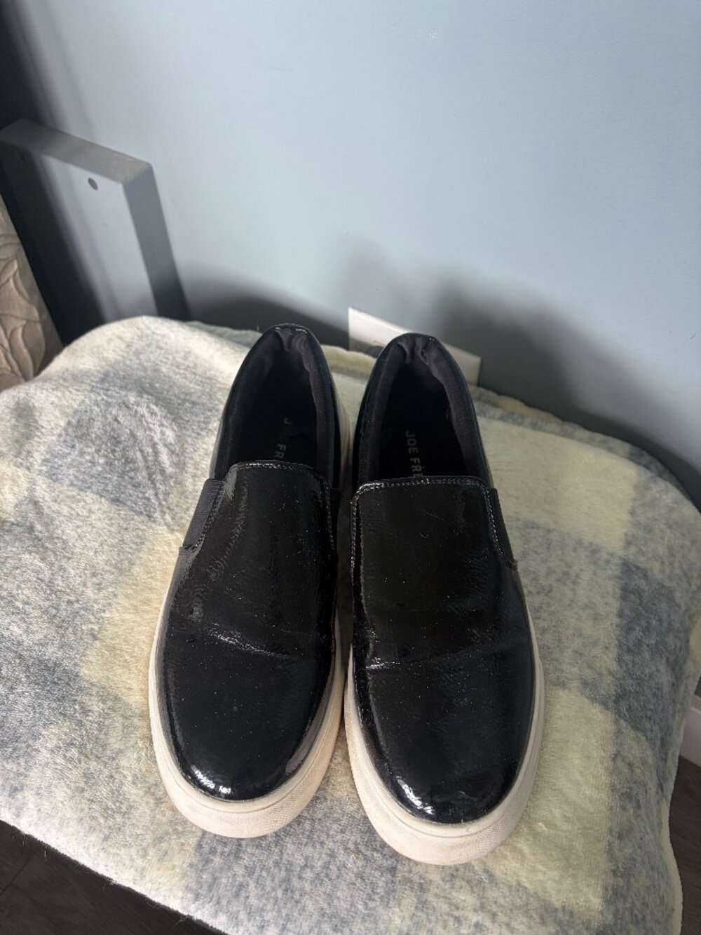GUC Women's Size 10 Slip On Black Sneakers